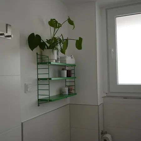 Apartament Modernes 2-zimmer Mit Balkon