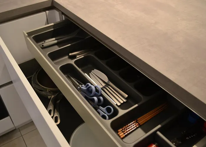 Modernes 2-zimmer Mit Balkon 蒙斯特